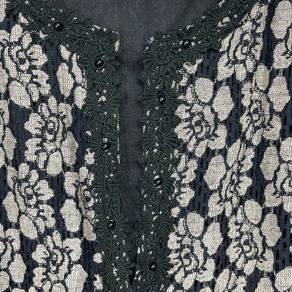A'Reve Black Cream Floral Lace Cardigan Medium - Picture 6 of 9